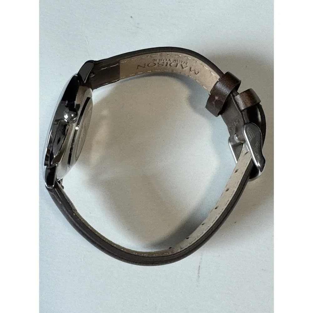 Madison New York Dog Watch With Pouch & Box Tested & Working